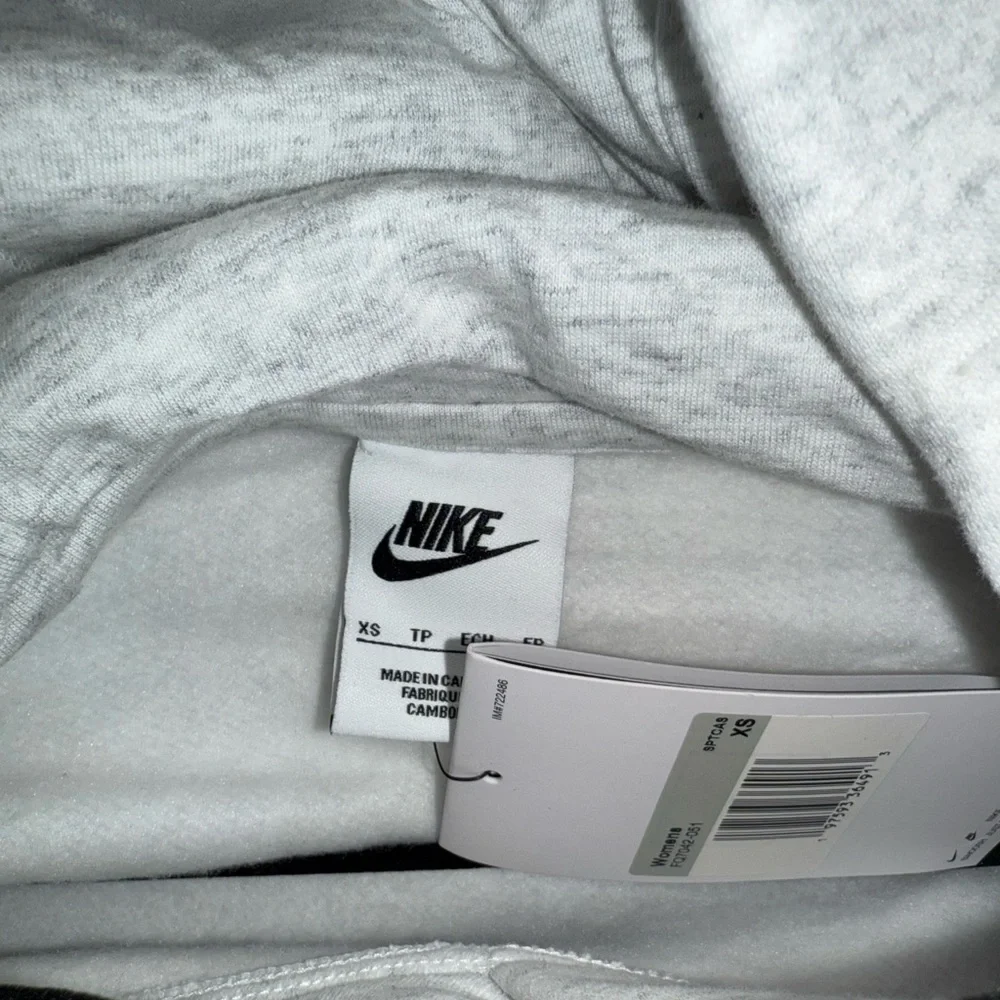 Nike Heather Gray Sweatshirt - Picture 6 of 6